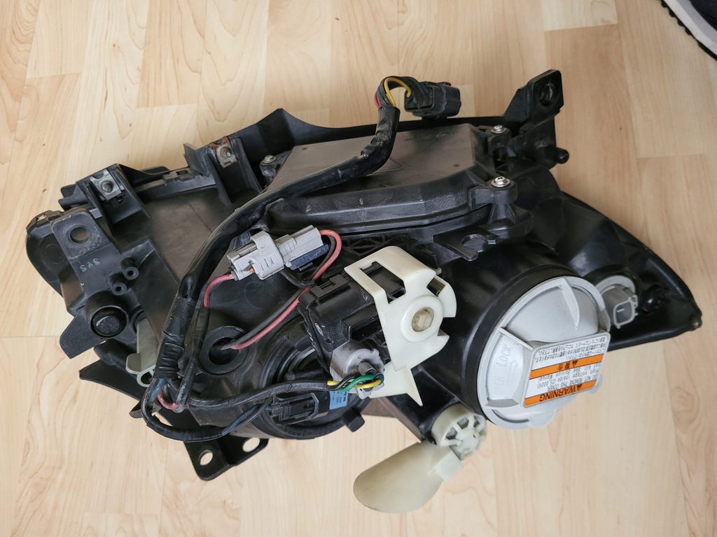 фото №16, Mazda rx8 rx-8 лампа передняя левая ксенон eu