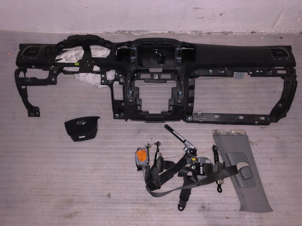 фото №1, Kia sorento ii lift консоль оригинал