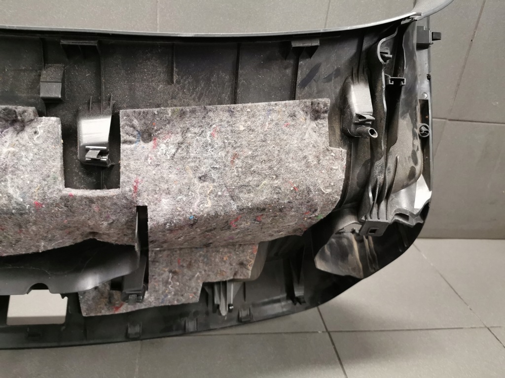 фото №15, Обивка крышки audi a5 sportback 8t8867979 czarna