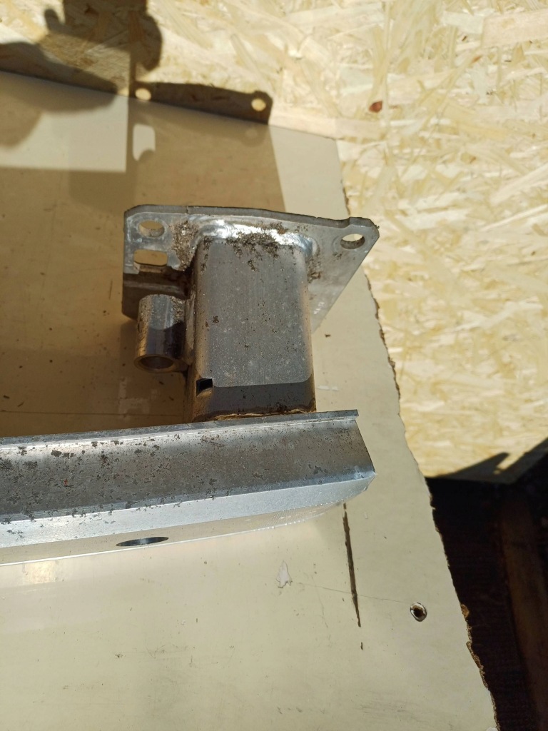 Peugeot 3008 5008 opel grandland 16-20 балка підсилювач бампера перед Недорого