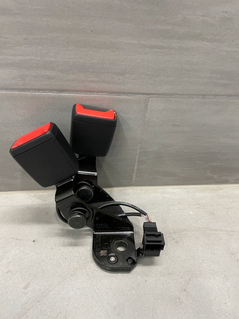 фото №1, Кліпса поперечина задня a6 c8 4k8857739 оригінал