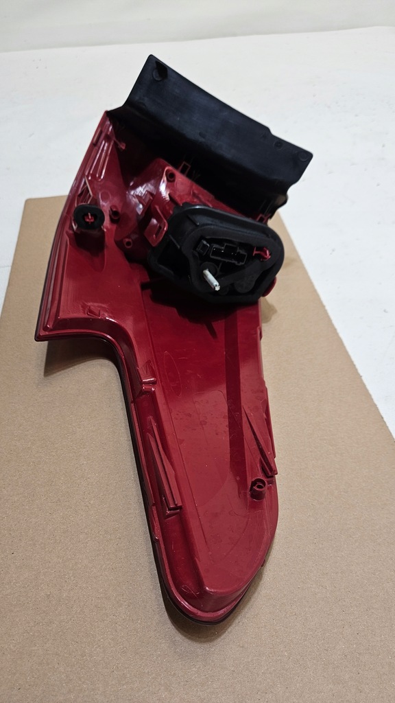 фото №8, Лампа задня задня ліва citroen c5 iii kombi 9681074180