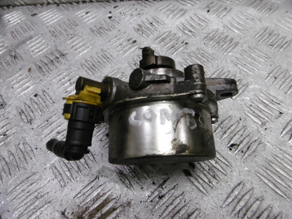 Купити Насос вакуум вакуум opel combo c