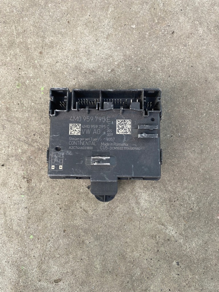 фото №1, Audi a4 a5 a6 блок керування двері модуль 4m0959795e