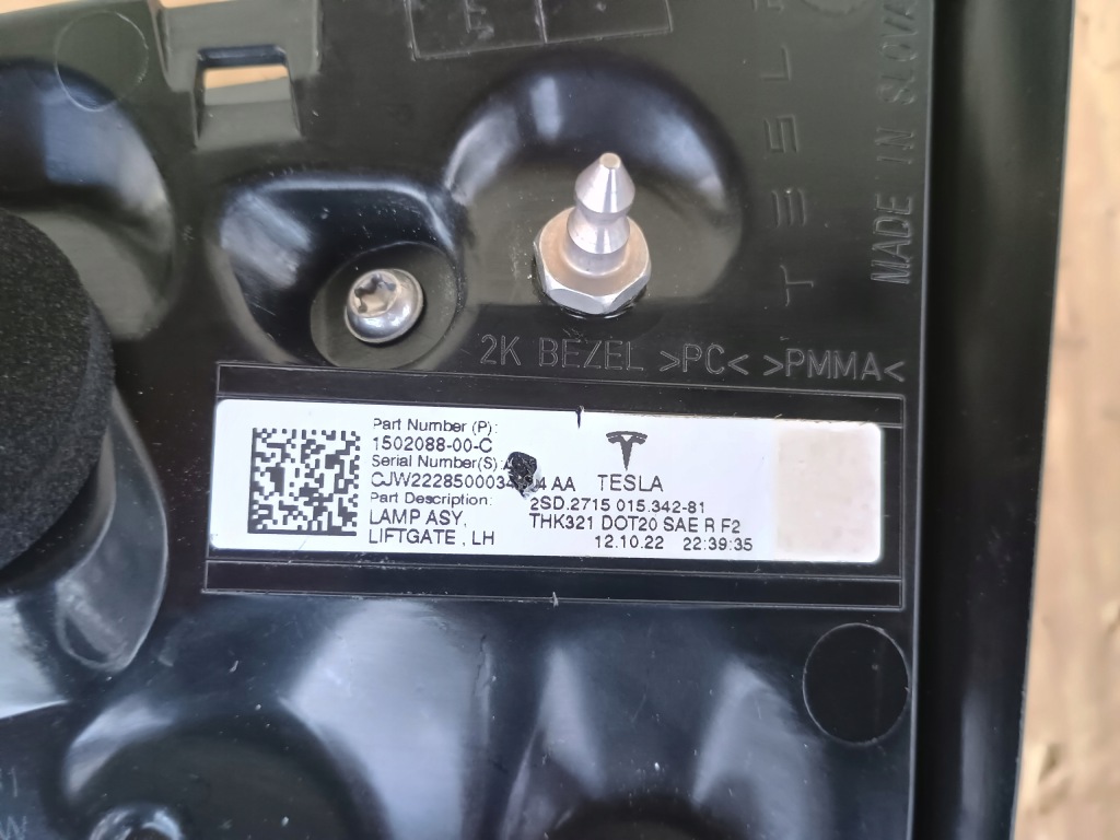 Фара задний задняя левая правый  tesla 3 3 led рестайлинг  оригинал Доставка