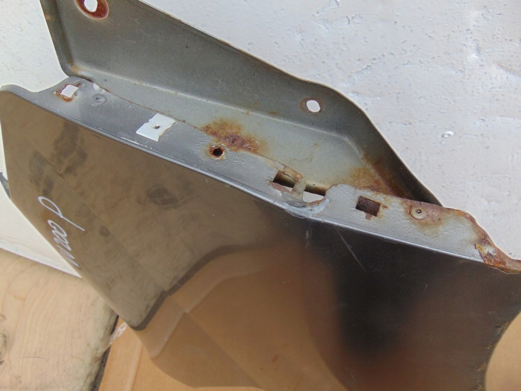 Крыло правая  перед nissan nv200 2010- с Разборки