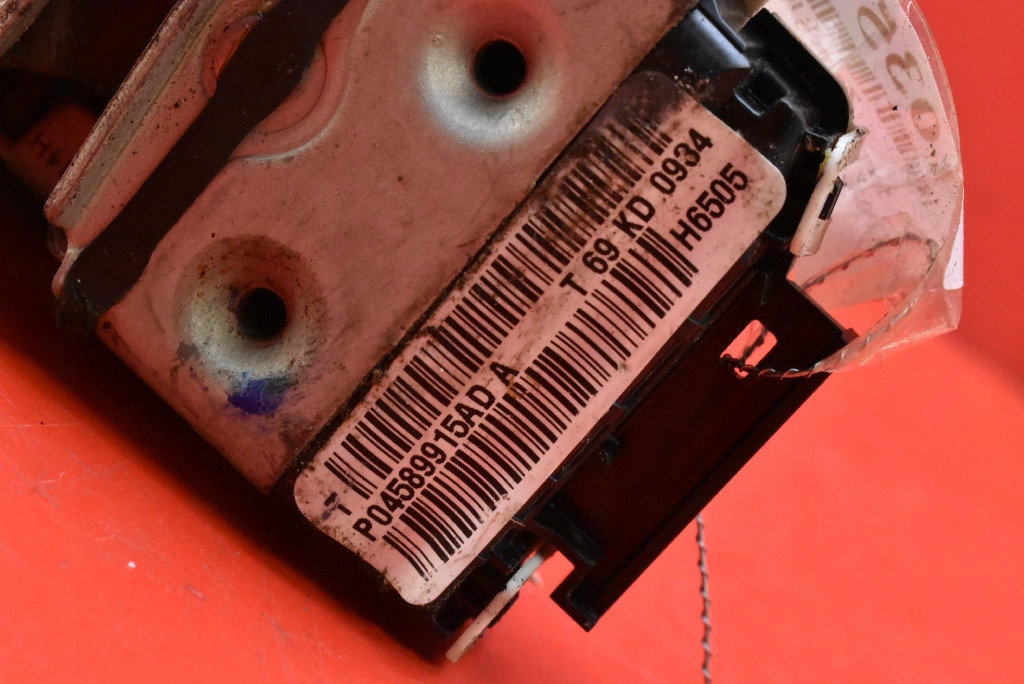 фото №7, Замок двері лівий задня задній 0458915ad jeep cherokee 5 v kl 13-17