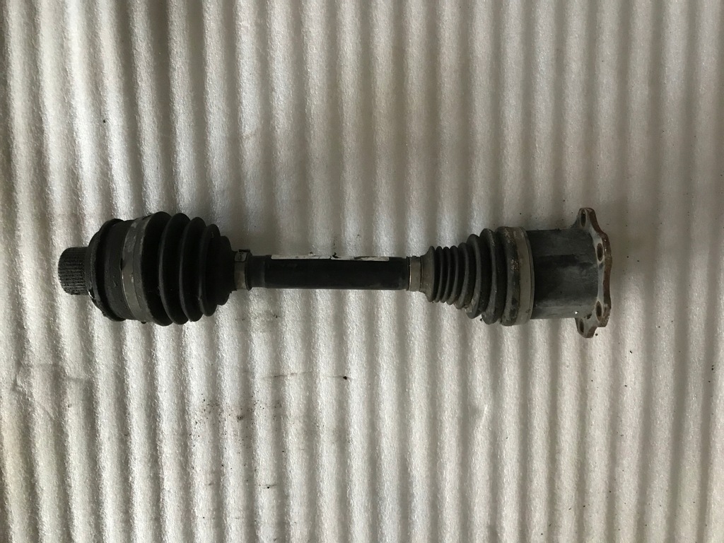 фото №1, Audi a4b8 приводной вал 8w0407271e