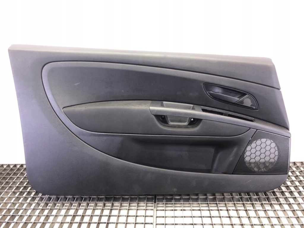 фото №1, Обшивка дверь левый перед fiat grande punto хэтчбек обивка