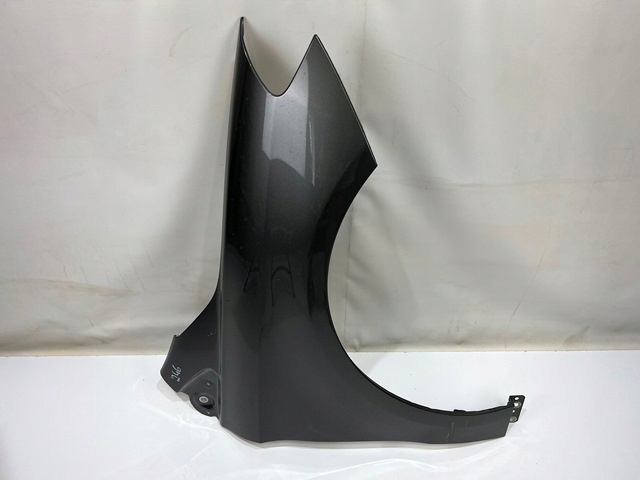 фото №1, Mercedes b-klasa w246 246 крила передній правий