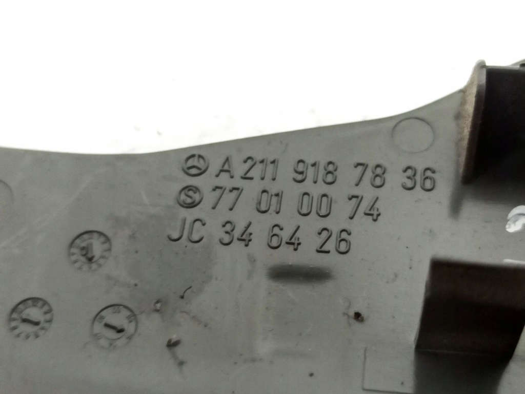 фото №13, Mercedes-benz cls c219 2005 перед сторона левая сиденья, сиденье