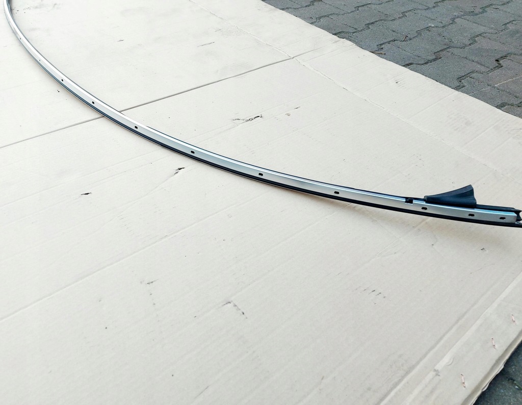 фото №9, Mercedes cla w118 20r. молдинг кровельная правая прокладка a1186731200