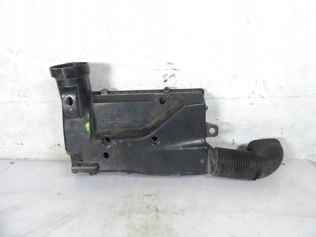 Купити Skoda rapid 1.4tdi корпус фільтра повітря 6c0 129 601 j