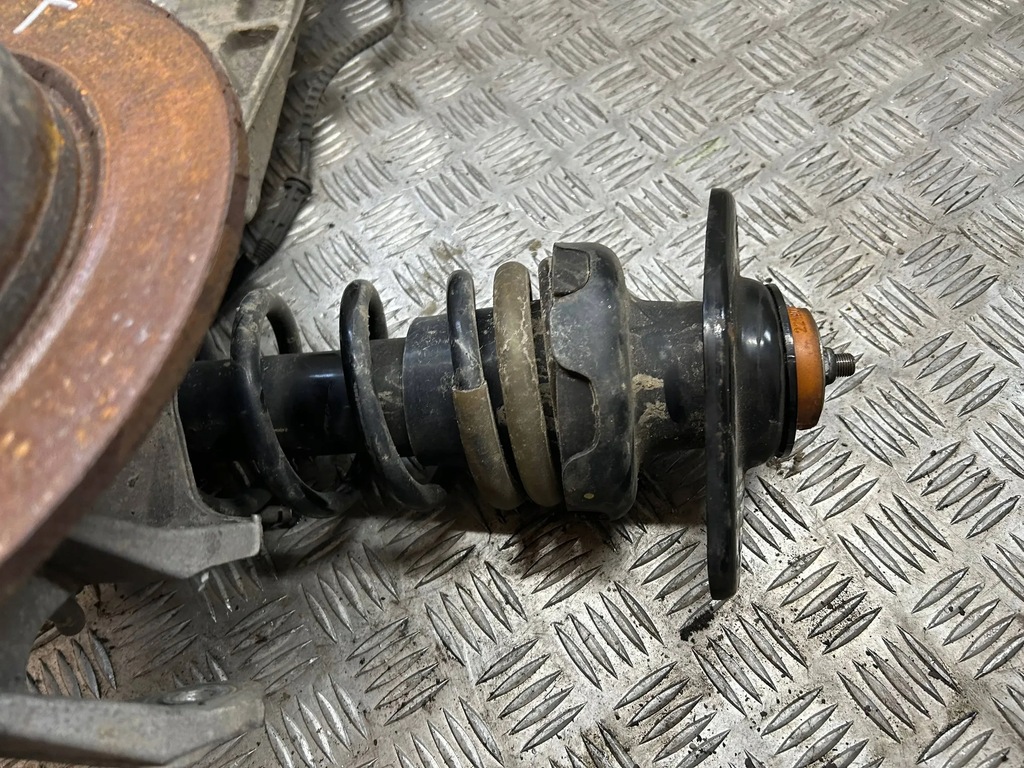 фото №4, Поворотний кулак амортизатор лівий задня mini r56 1.6t