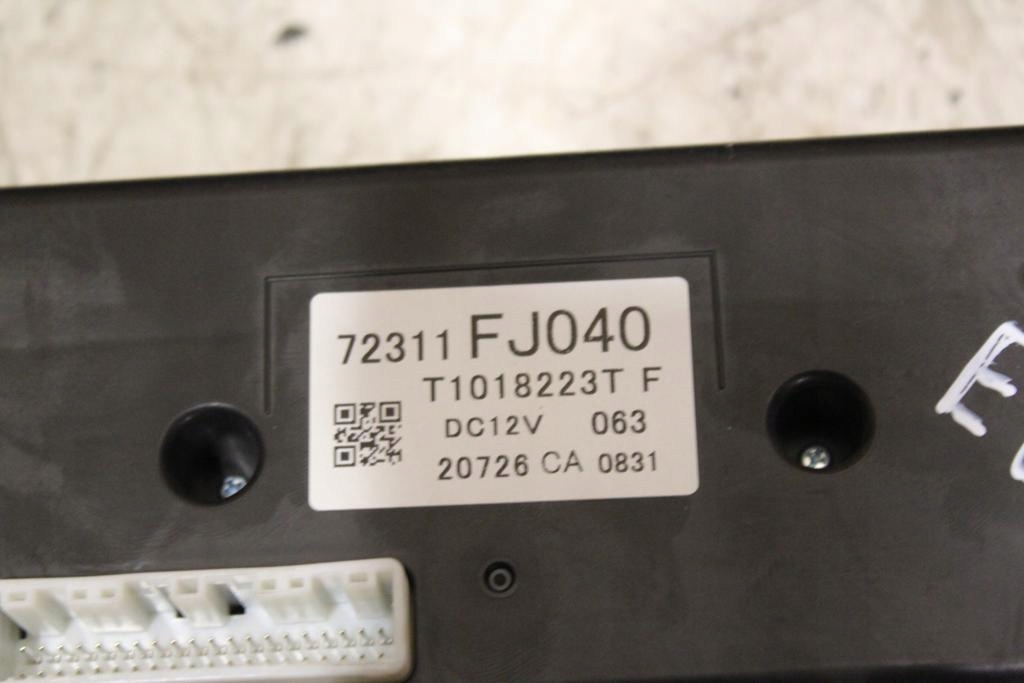 фото №8, Панель управление вентиляция subaru xv 2012r 72311fj040