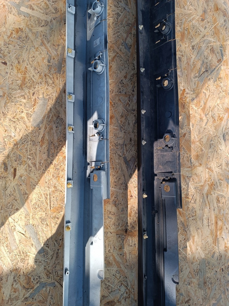 фото №7, Prius plus + v накладка порог левая разные цвета