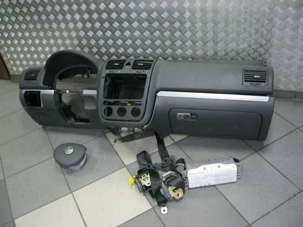 фото №1, Приборная панель приборная volkswagen golf v