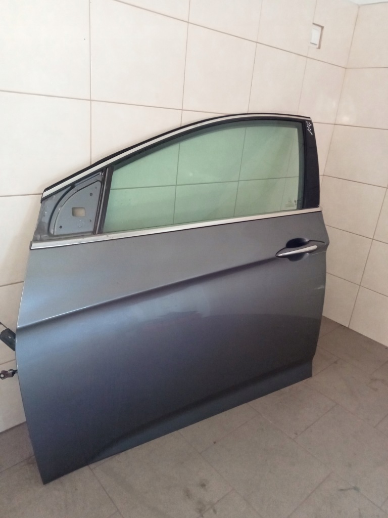 фото №1, Hyundai i40 11-19r дверь левый перед yu6