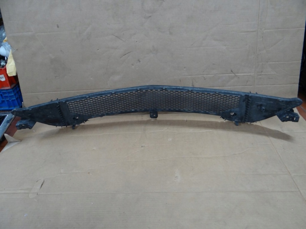 Mercedes cla 117 w117 решётка средняя бампер ładn Доставка