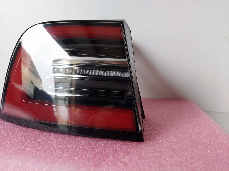 фото №3, Tesla model 3 лампа ліва задня задня led