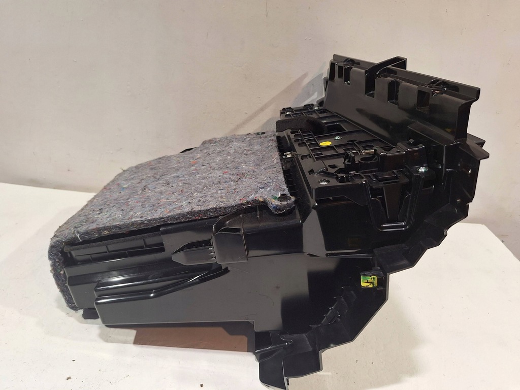 фото №6, Бардачок пассажира панели 685001517r renault captur ii 19-