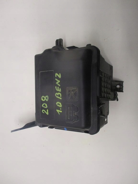 фото №1, Корпус коробка предохранителей peugeot 208 1.0 vti