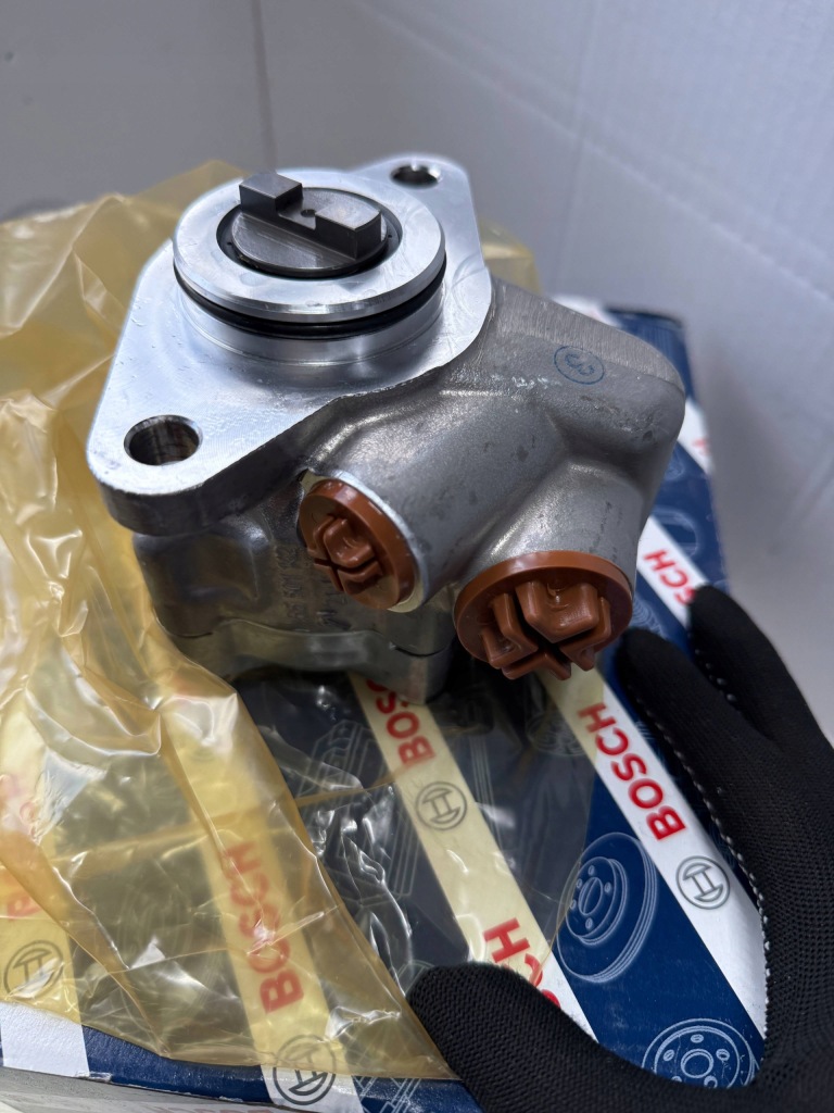 Насос гідравлічна системи кермовий mercedes 7685955255 nowa Недорого