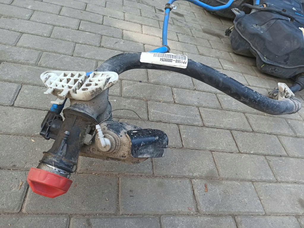 фото №7, Mercedes gl x164 бак пального 2010 a1644710101