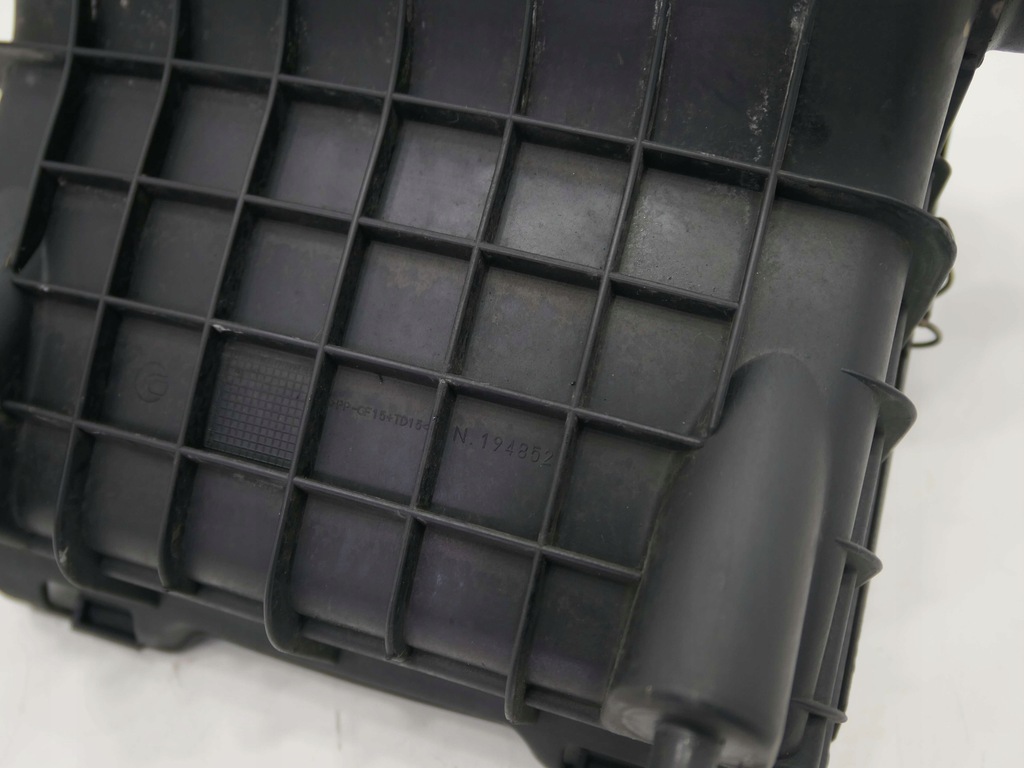 фото №5, Корпус фильтра воздуха maserati quattroporte v