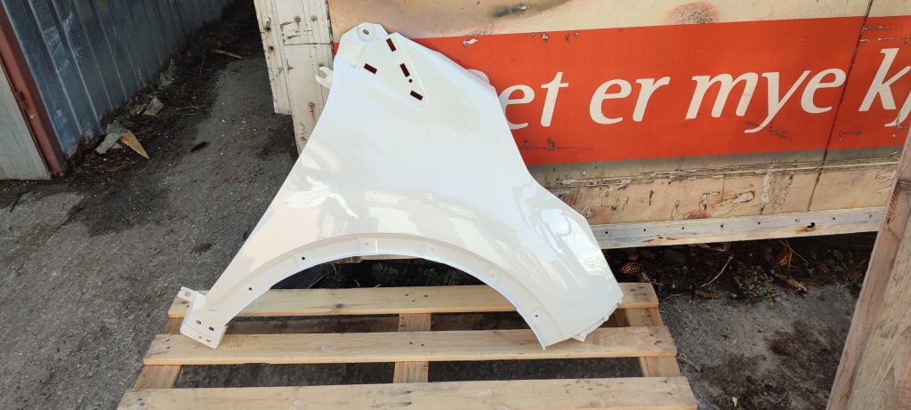 Купити Крило пластик правий перед передній renault captur 03.2013-02.2020 d16