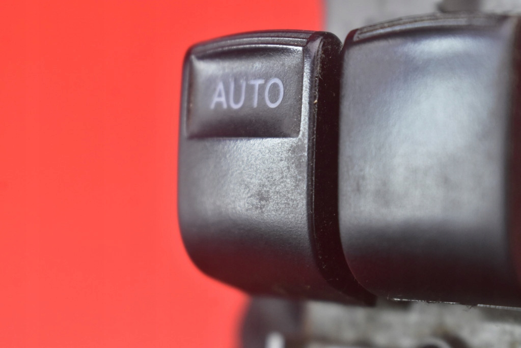 фото №9, Панель керування вікон eu 192835 toyota auris 2 ii 12-15