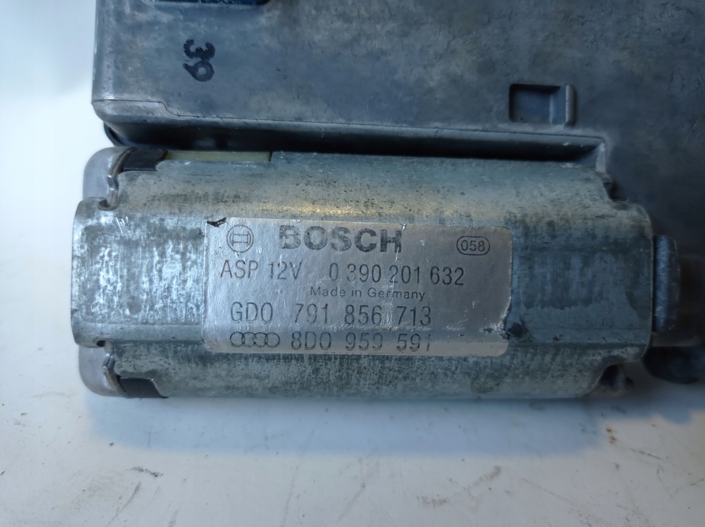 фото №8, Моторчик люк vw audi 8d0959591
