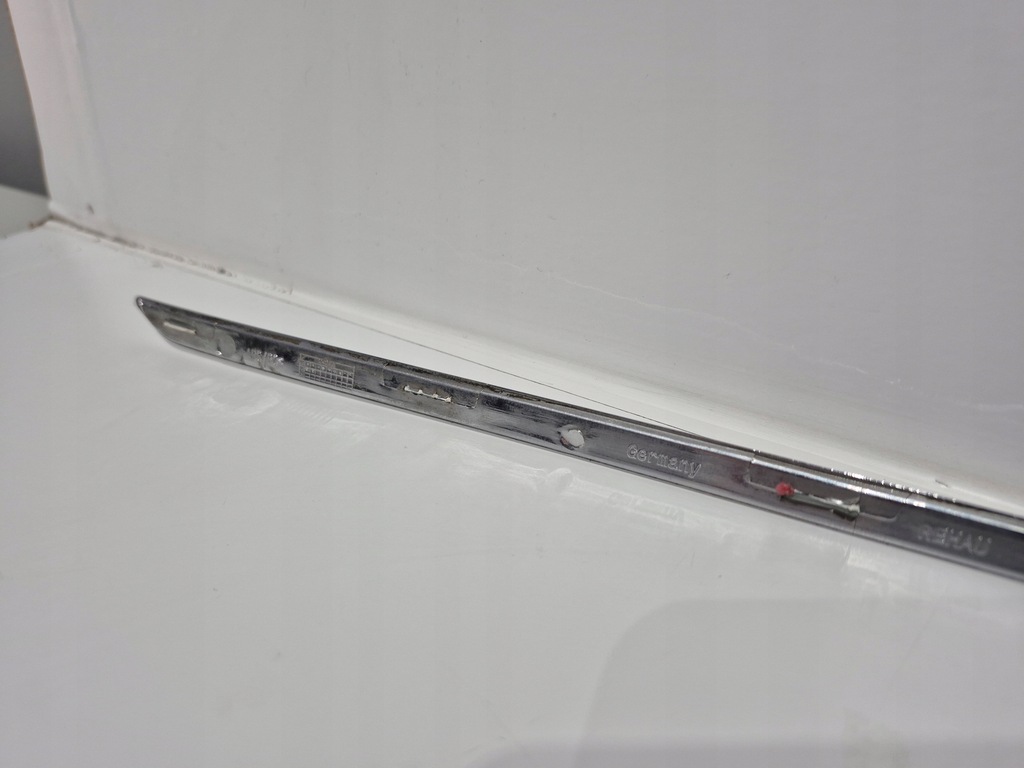 фото №9, Mercedes klasa e w212 sedan 09-13 молдинг хром бампера ліва задня оригінальна