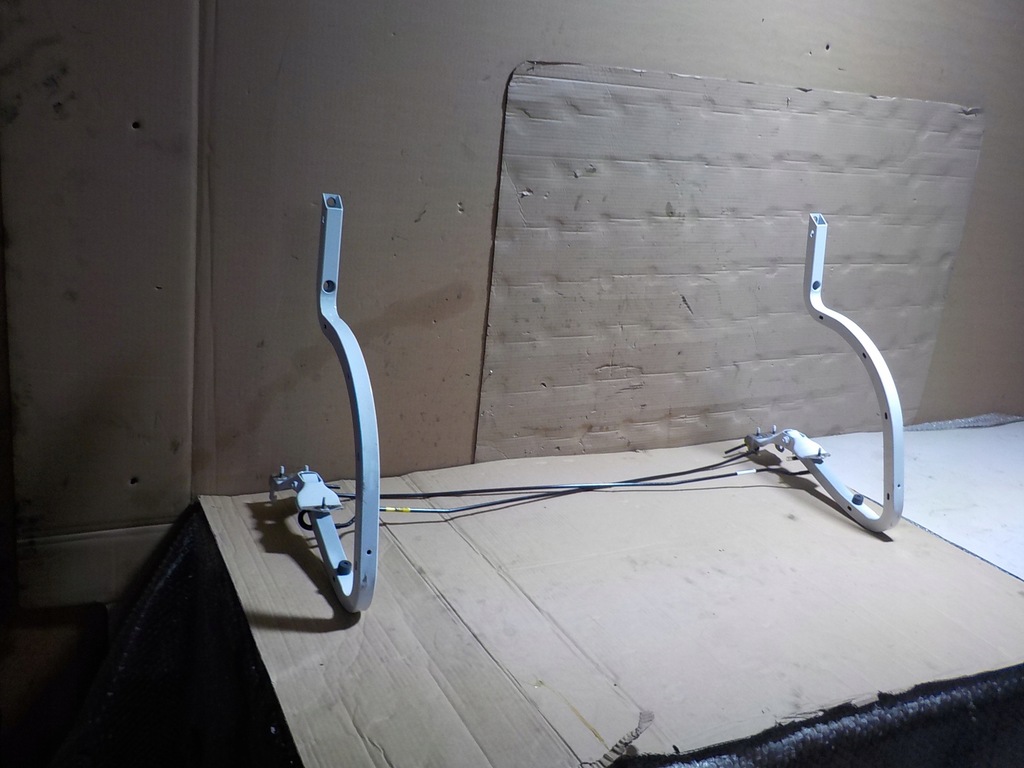 фото №7, Peugeot 301 петли tylej крышки комплект 9806561680