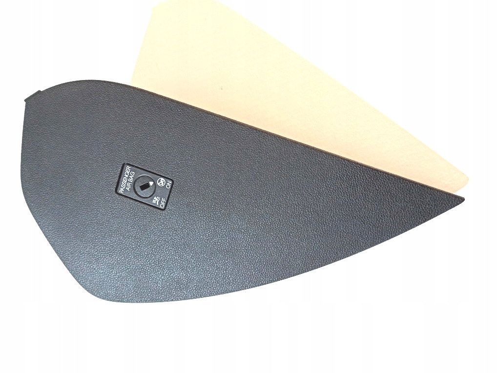 фото №1, Vw arteon защита заглушка консоли правая 3g1858248c