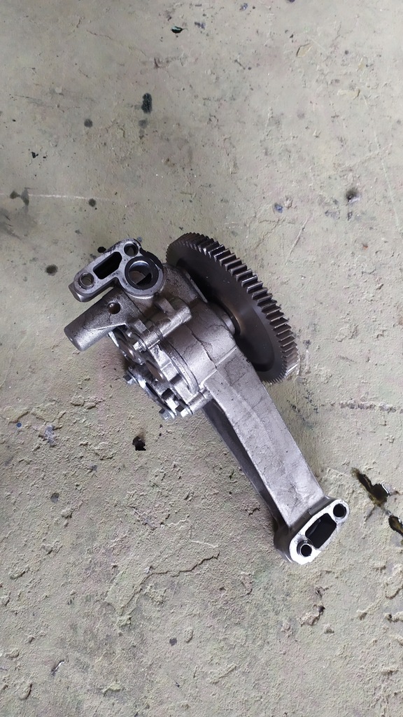 фото №1, Насос масла scania 4 r hpi 1448659