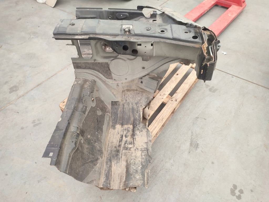 фото №4, Четверть лонжерон подкрылок правый перед передняя audi a6 c6 sedan lz9y