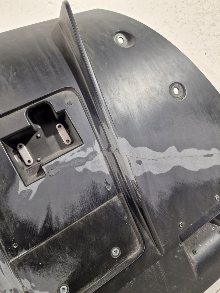 Ferrari 812 захист під  бампера задній 88933300 Недорого