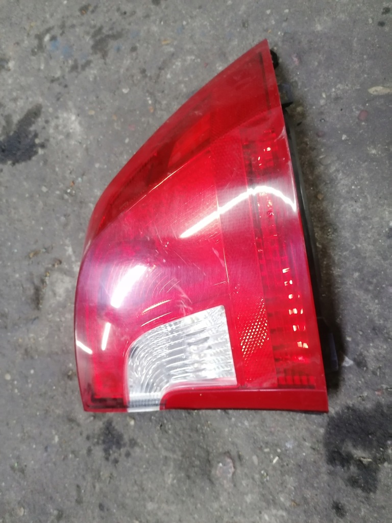 фото №1, Лампа задняя задняя правая 30796268 volvo s60