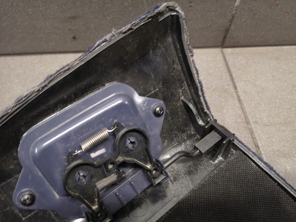 фото №11, Кришка заглушка обшивка багажника audi a6 c5 avant