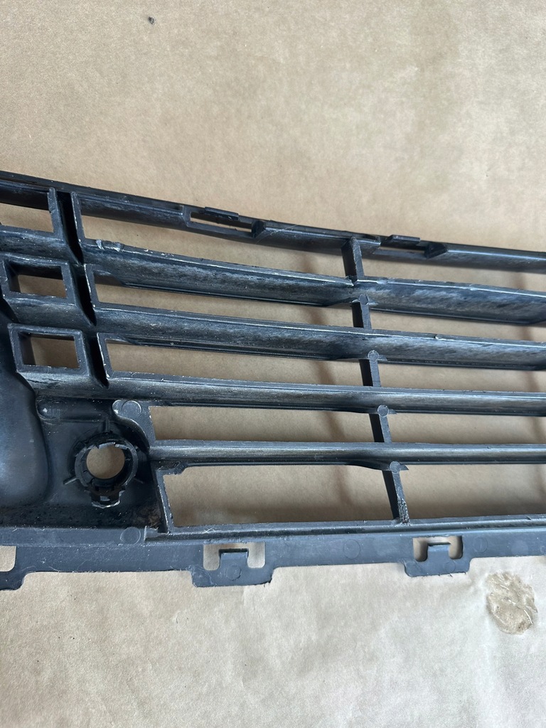 фото №8, Citroen c5 iii решётка бампера перед 9681052677