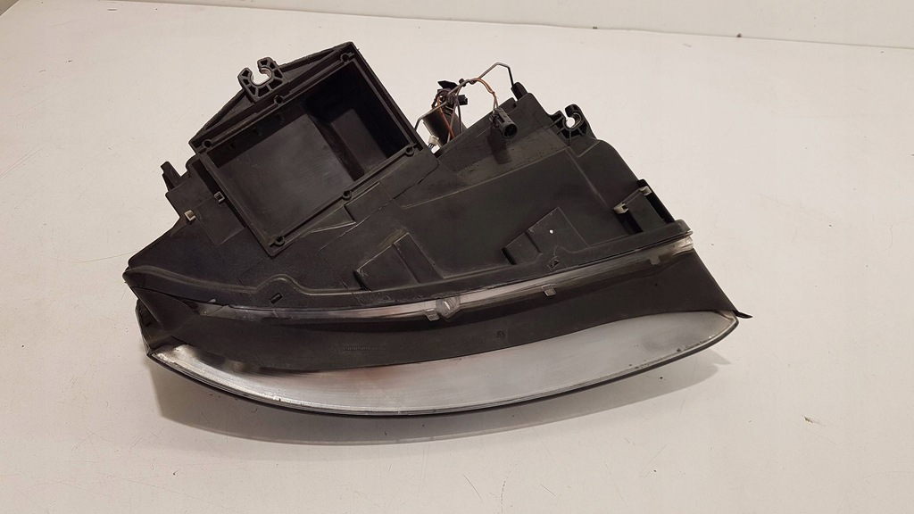 фото №8, Audi a4 s4 b6 8e 8h malysz лампа правая перед передняя ladna europa