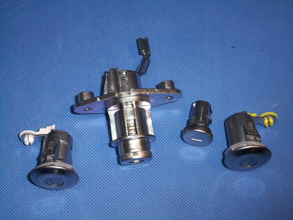 фото №10, Замок запалювання+ kpl. замки c c1 citroen c1 1608745880