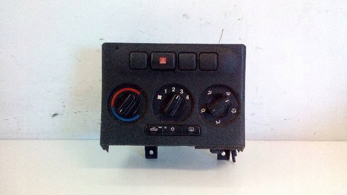 фото №7, Панель обдув i кондиціонера opel zafiraa 90589777