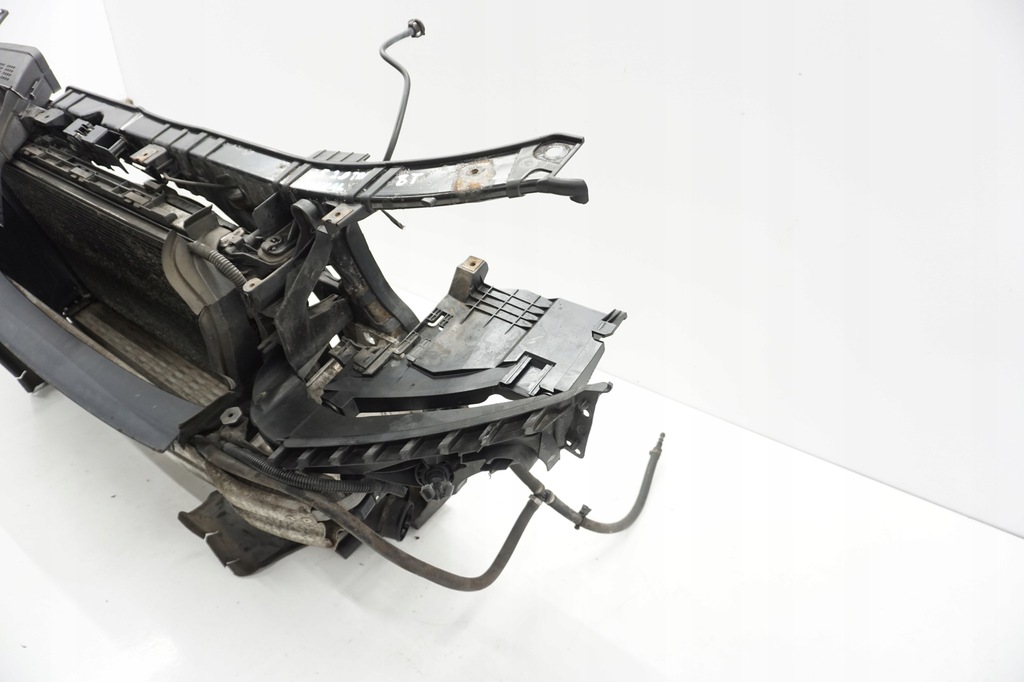 фото №5, Audi a5 8t pas передний усилитель 2.0tdi механическая коробка передач