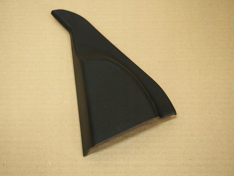 фото №1, Заглушка треугольник защита дверь правый задняя juke lift