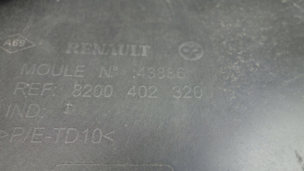 Renault clio 3 бампер задний задний 8200402320 Доставка