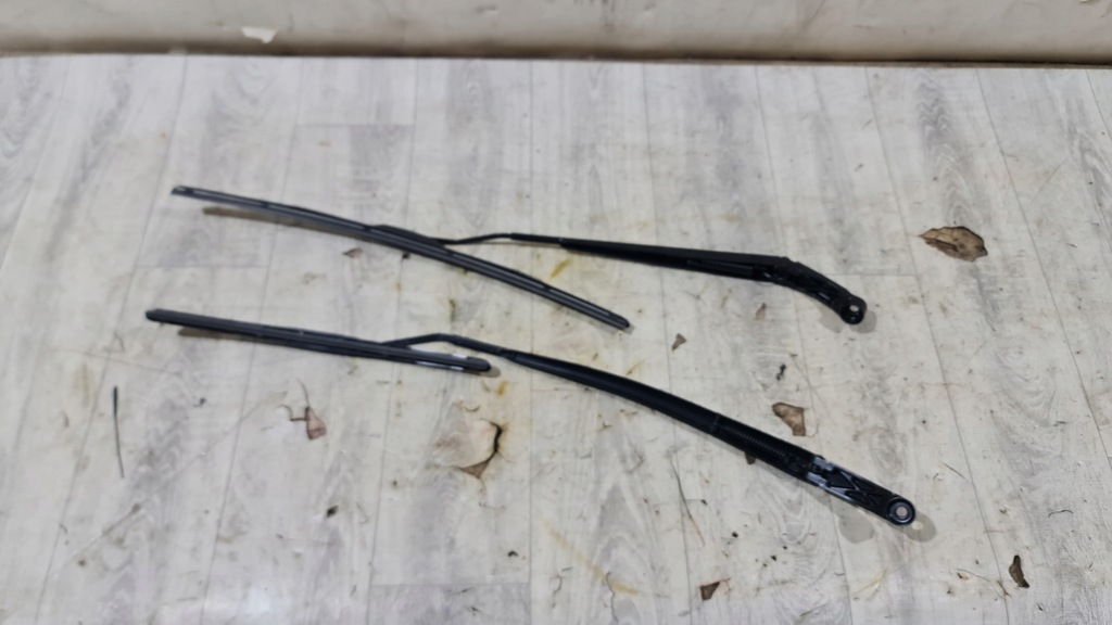 фото №4, Toyota yaris cross рычаги дворник комплект перед