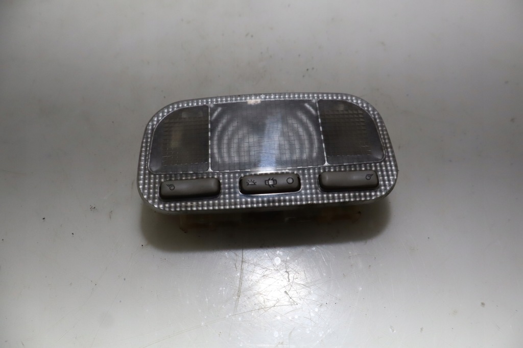 фото №1, Освещение кабины перед peugeot 308 i