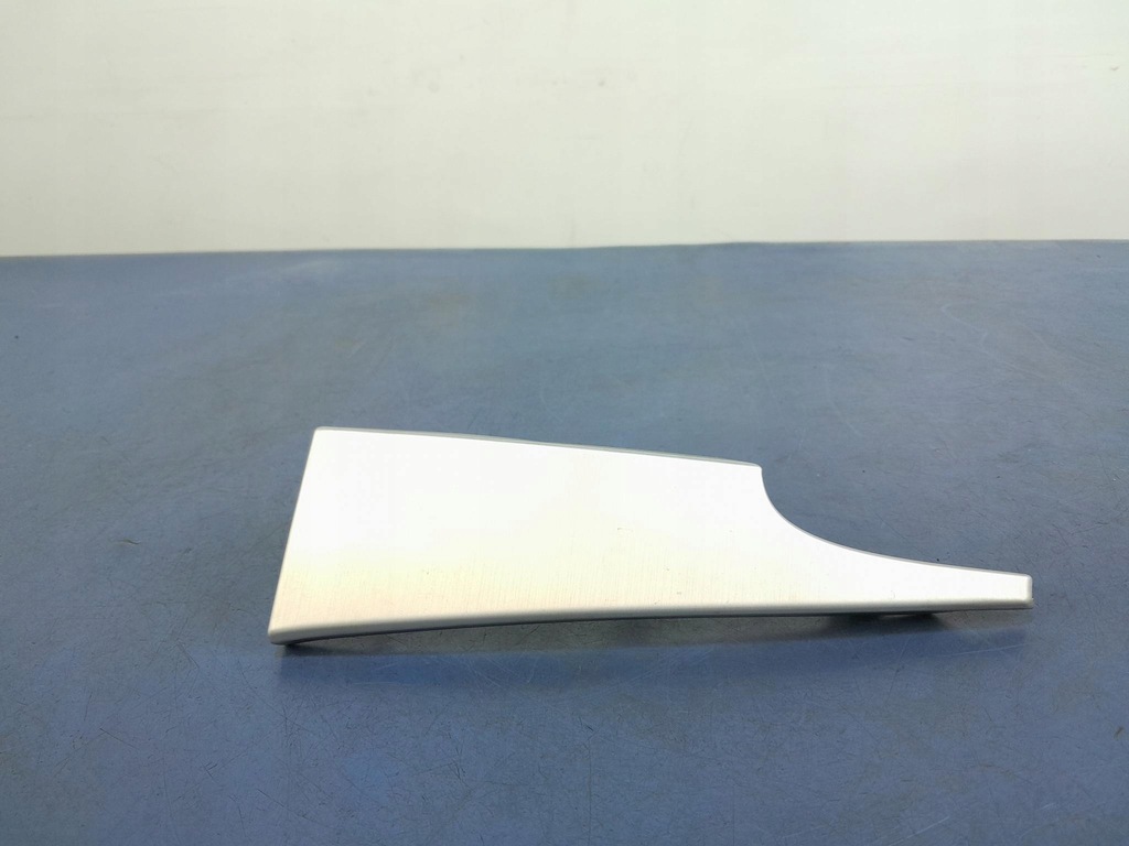 фото №1, Ford mustang mk vi молдинг dekor правый